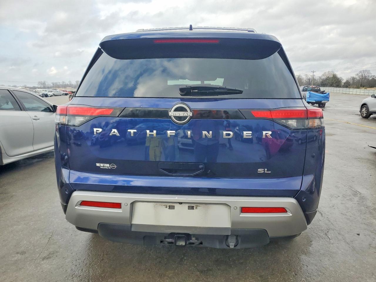 2023 NISSAN PATHFINDER SL photo 6