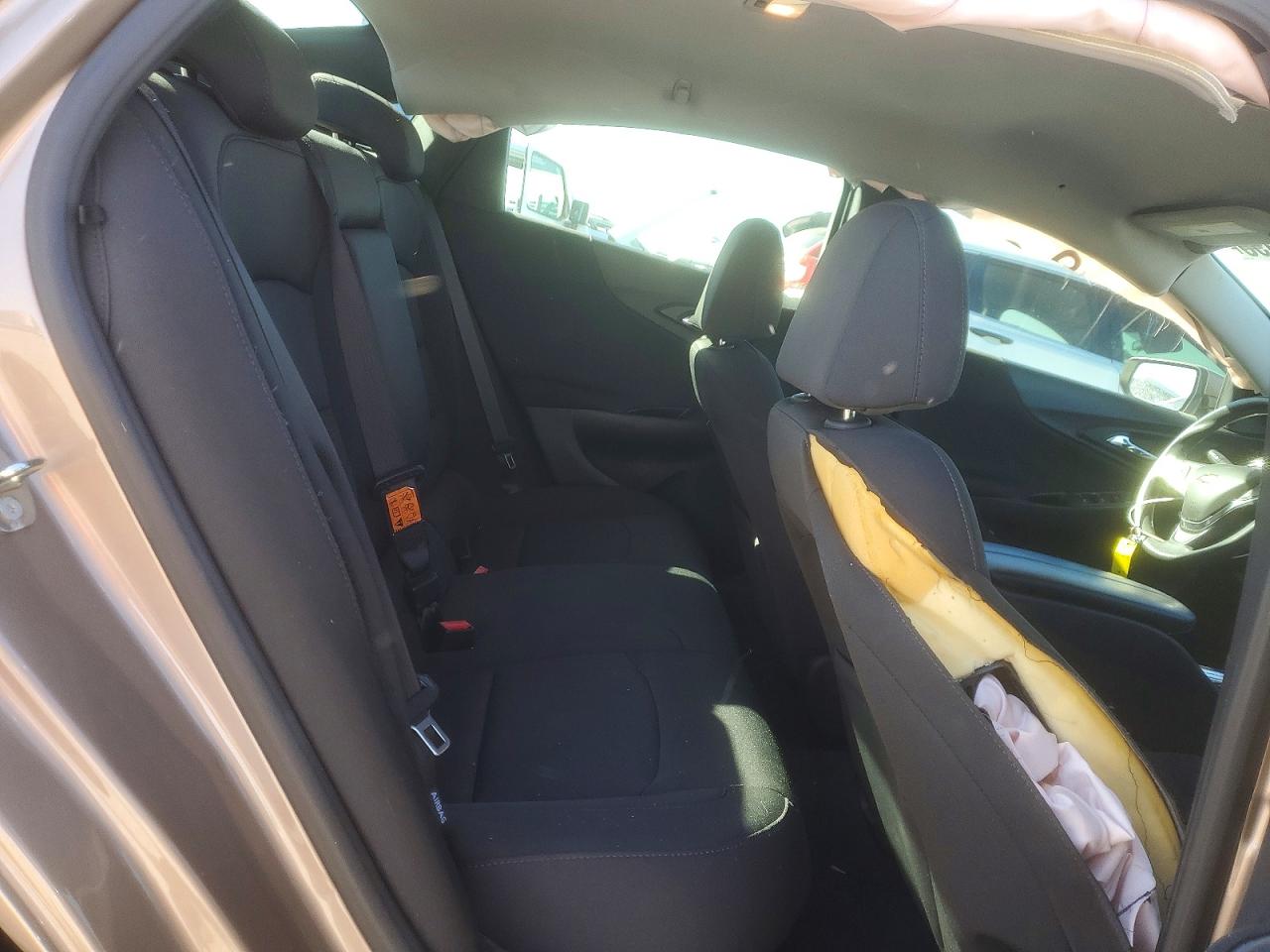 2018 CHEVROLET MALIBU LT photo 10