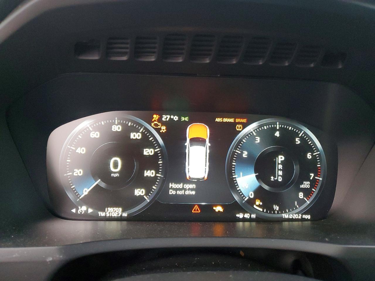 2021 VOLVO XC90 T6 MOMENTUM photo 9