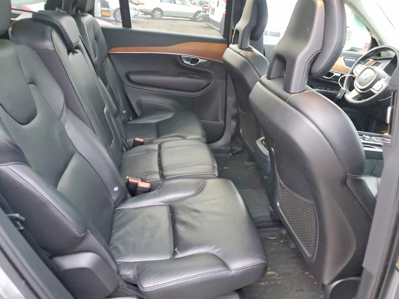 2021 VOLVO XC90 T6 MOMENTUM photo 11