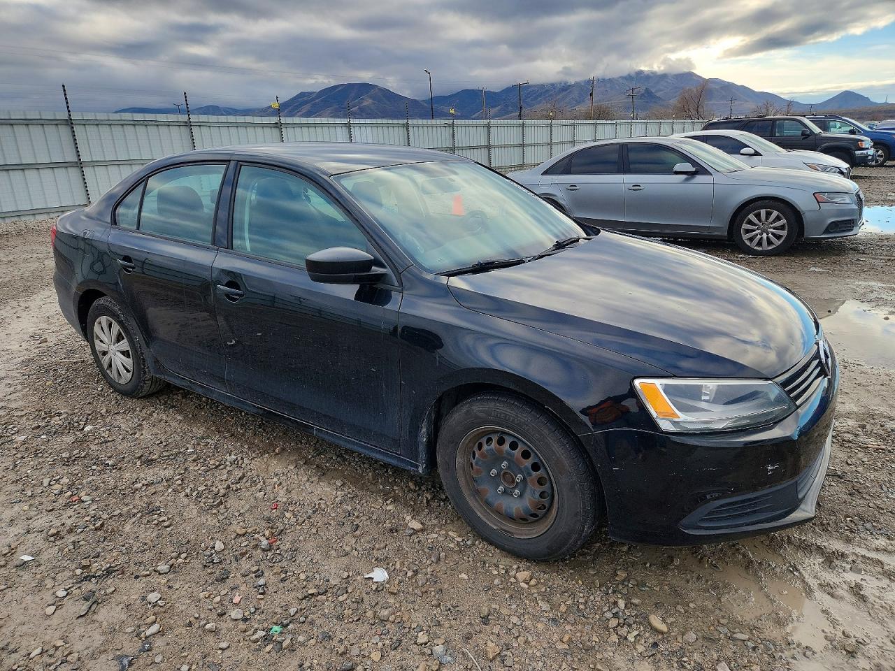 2014 VOLKSWAGEN JETTA BASE photo 4
