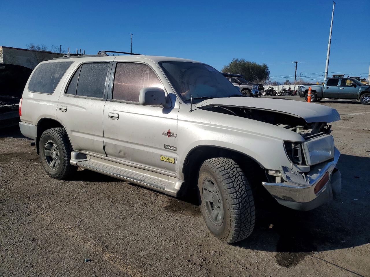 1996 TOYOTA 4RUNNER SR5 photo 4