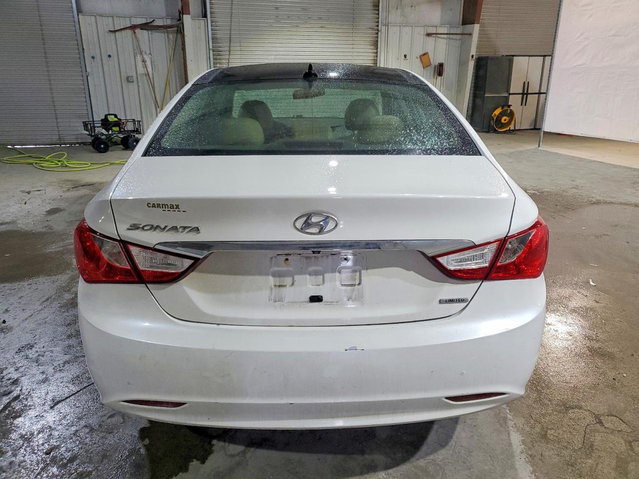 2013 HYUNDAI SONATA SE photo 6