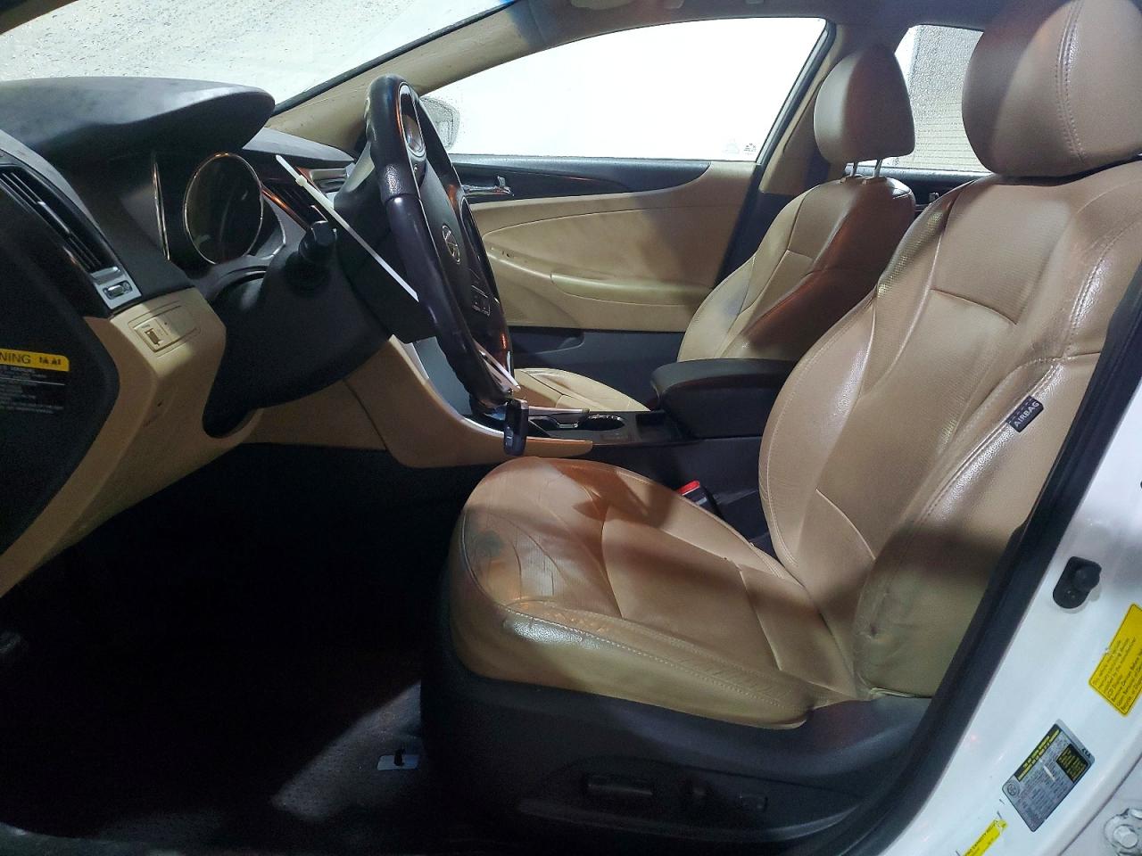 2013 HYUNDAI SONATA SE photo 7