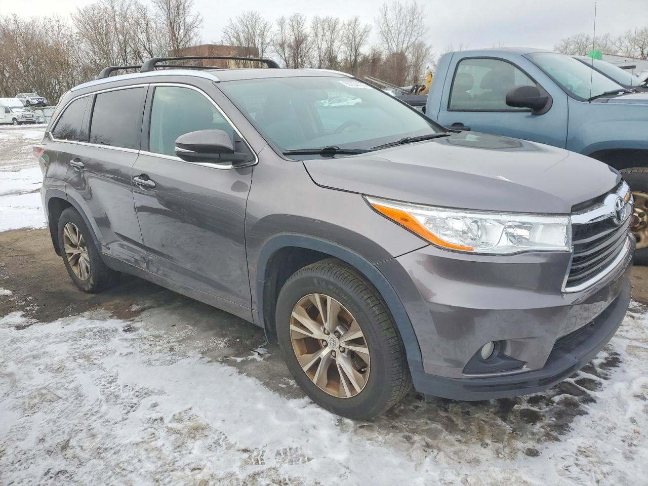 2014 TOYOTA HIGHLANDER XLE photo 4