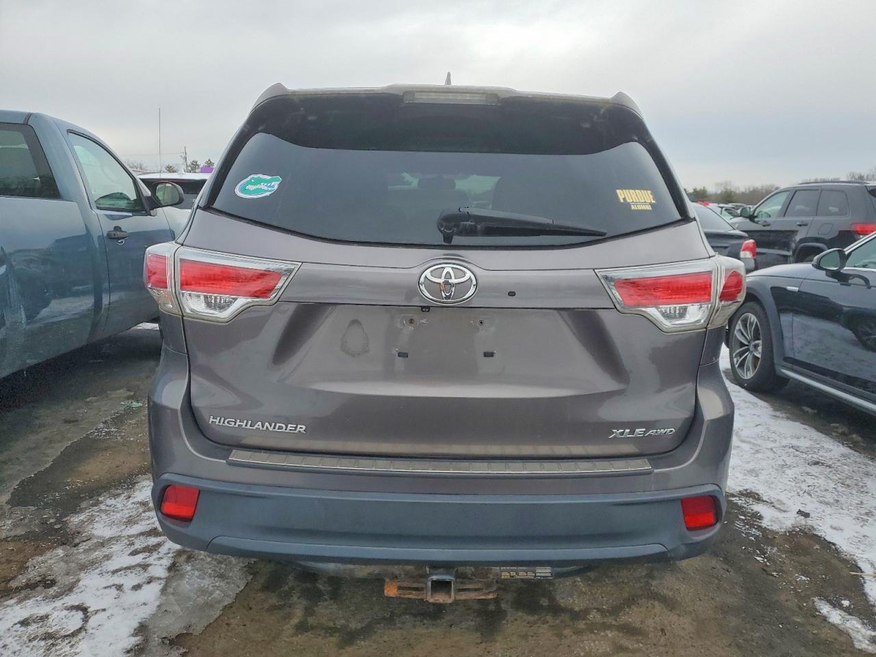 2014 TOYOTA HIGHLANDER XLE photo 6