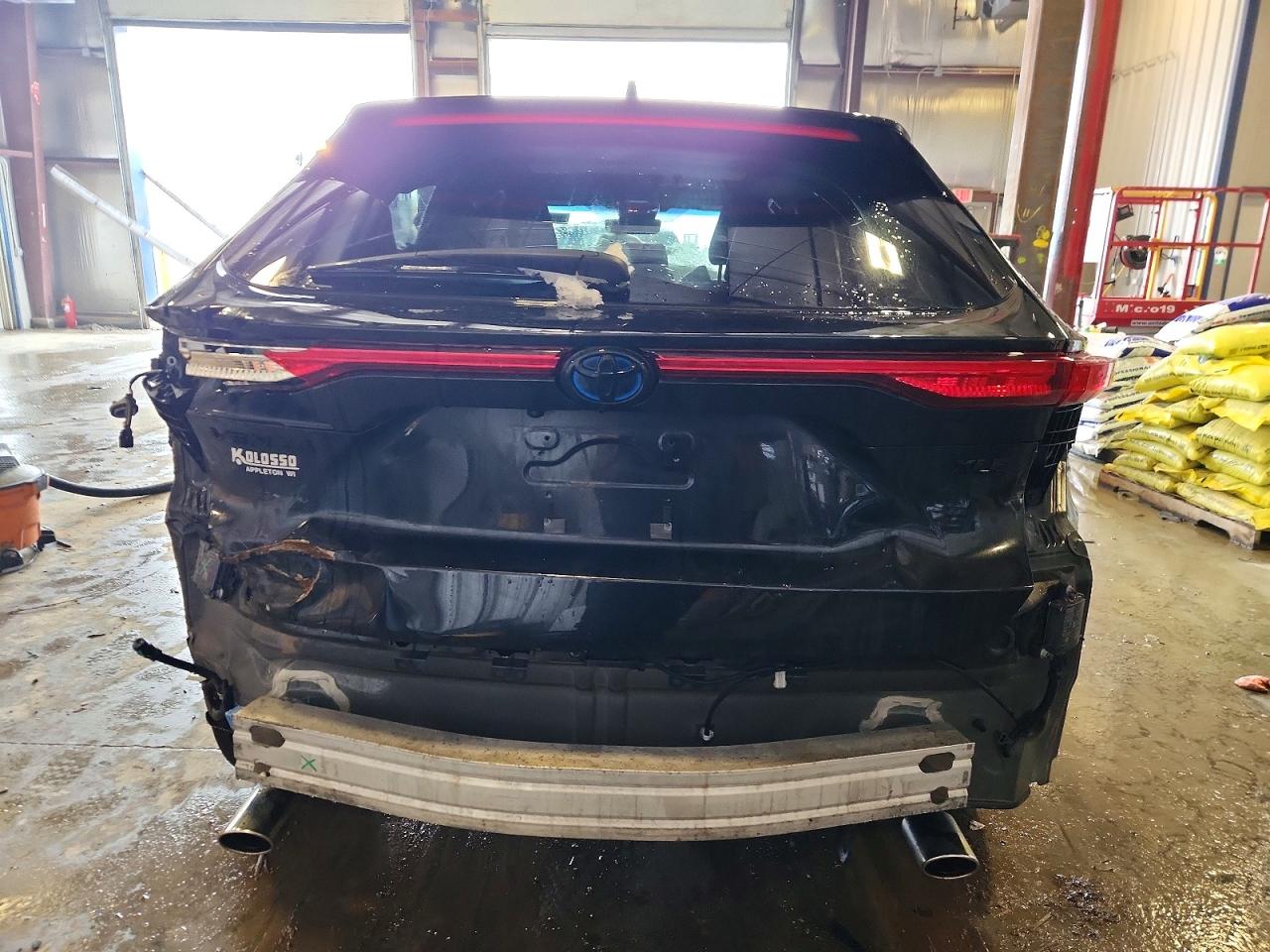 2023 TOYOTA VENZA LE photo 6