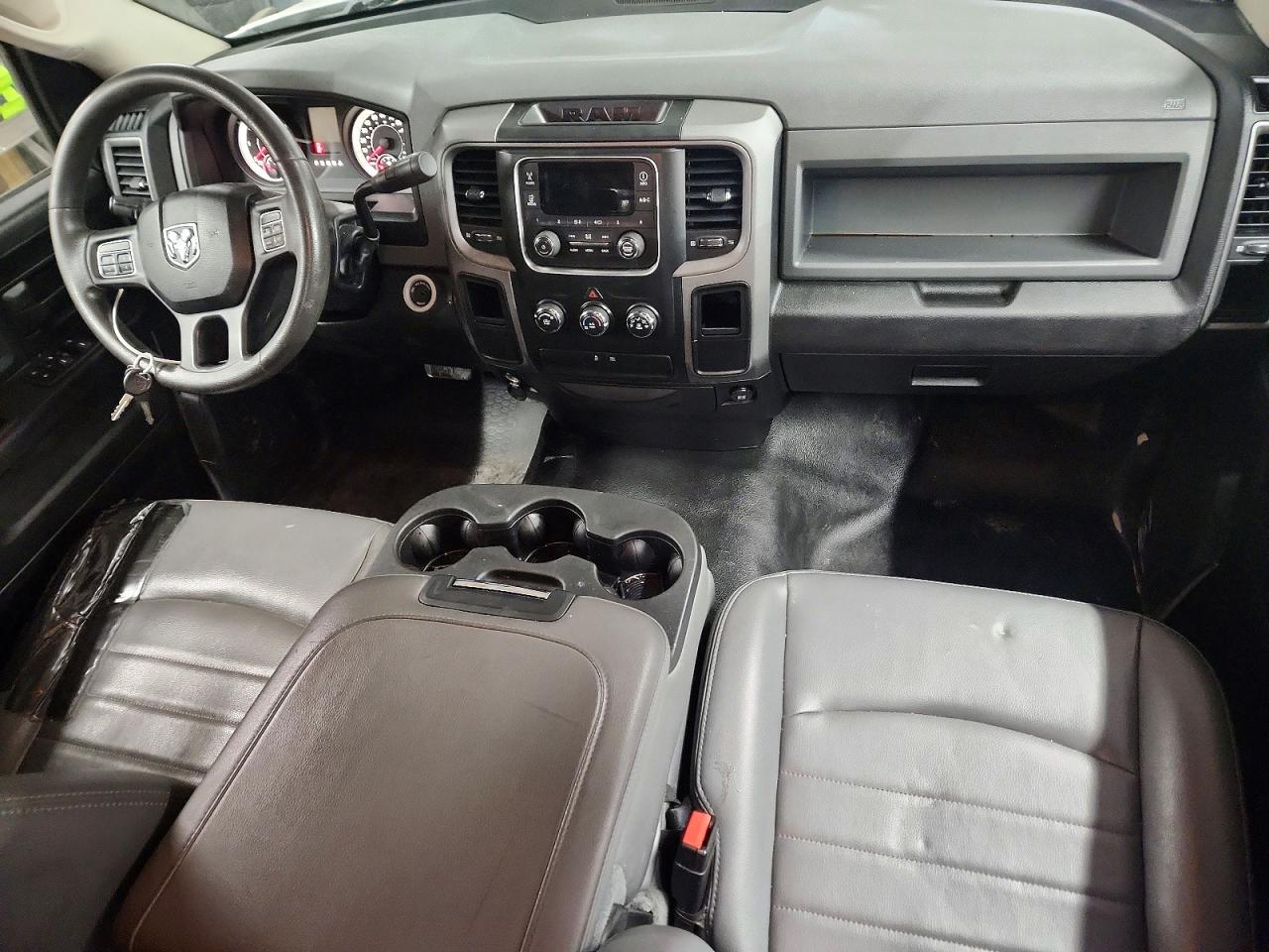 2013 RAM 1500 ST photo 8