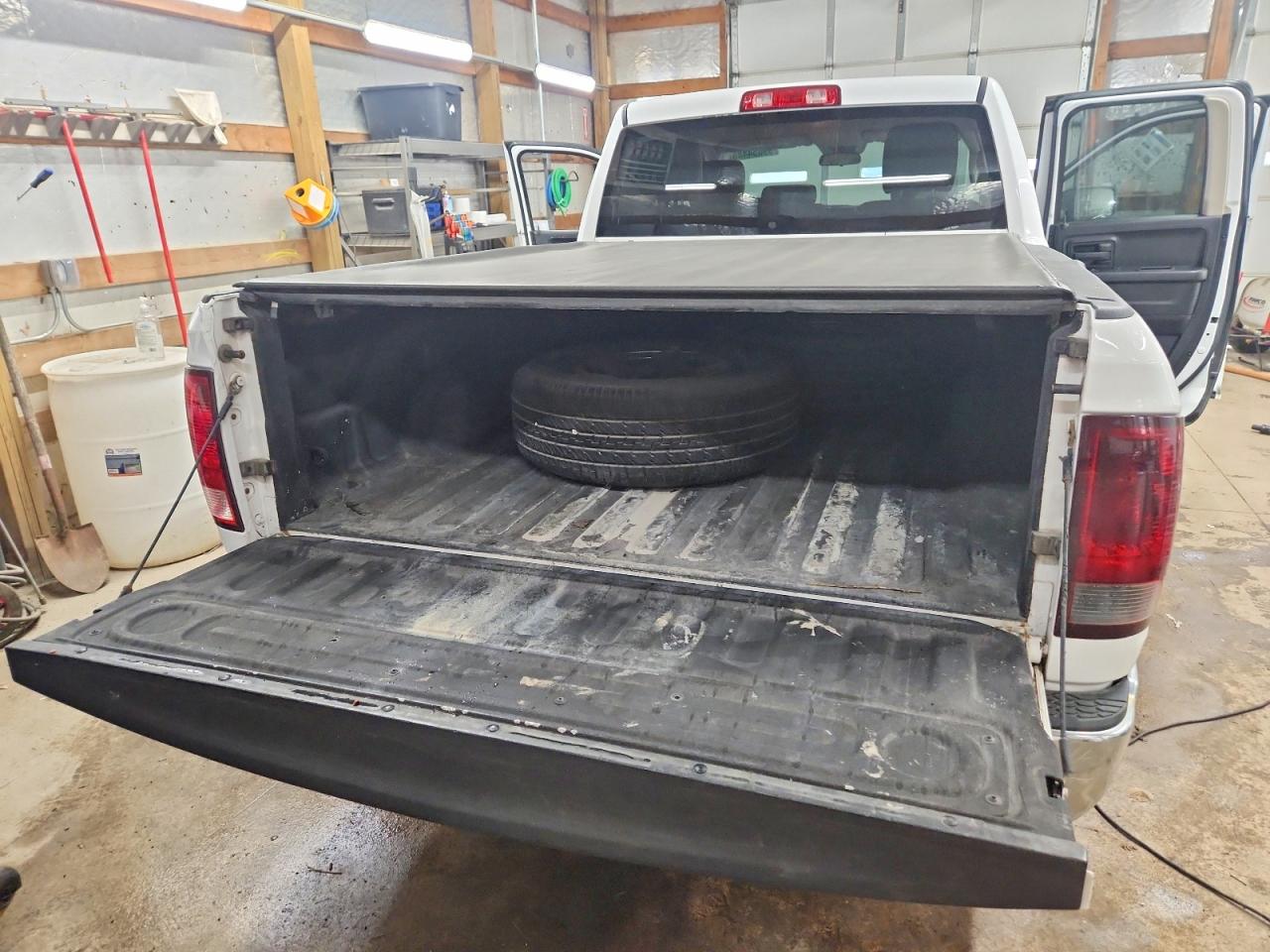2013 RAM 1500 ST photo 6