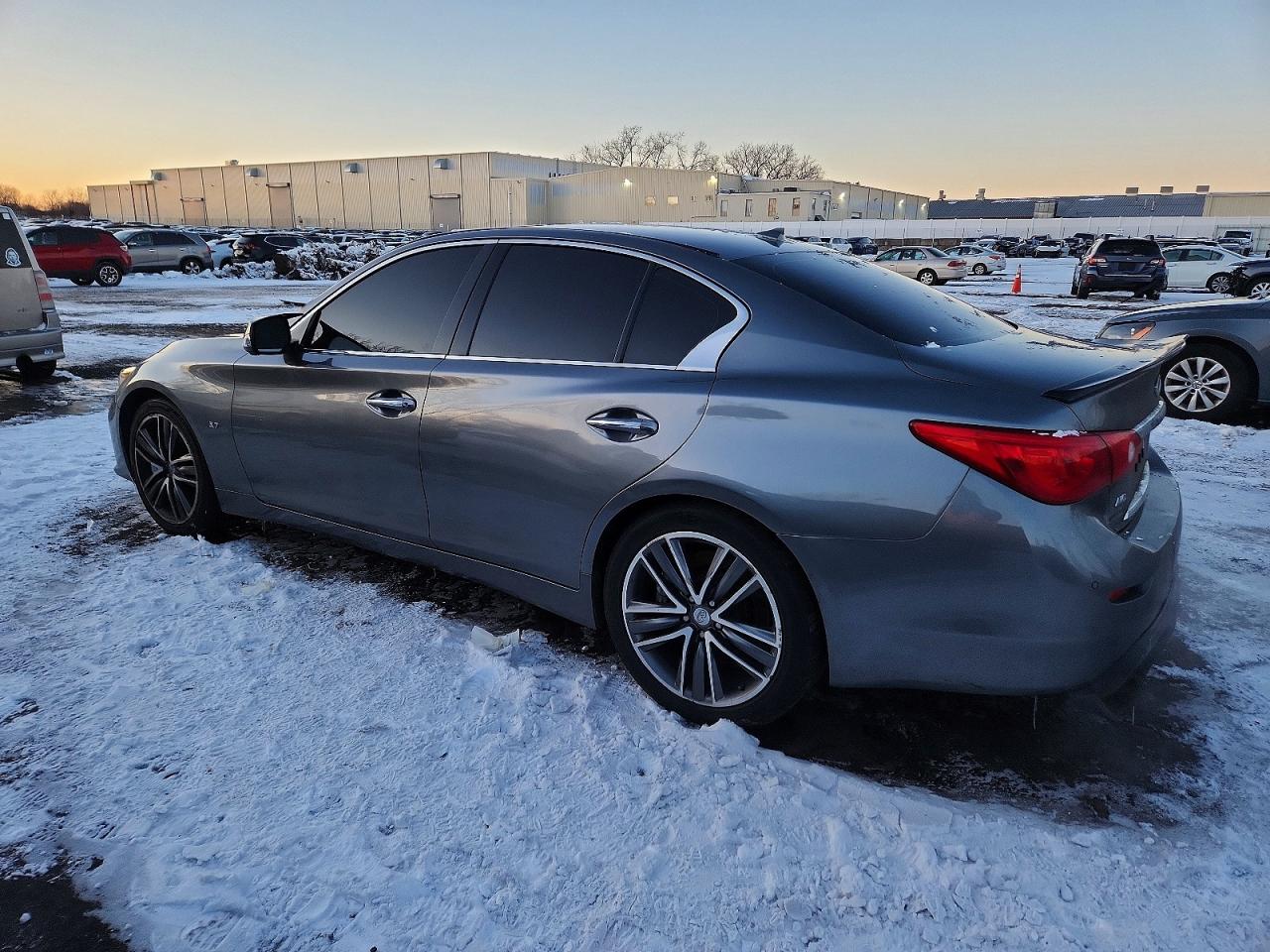 2015 INFINITI Q50 BASE photo 2