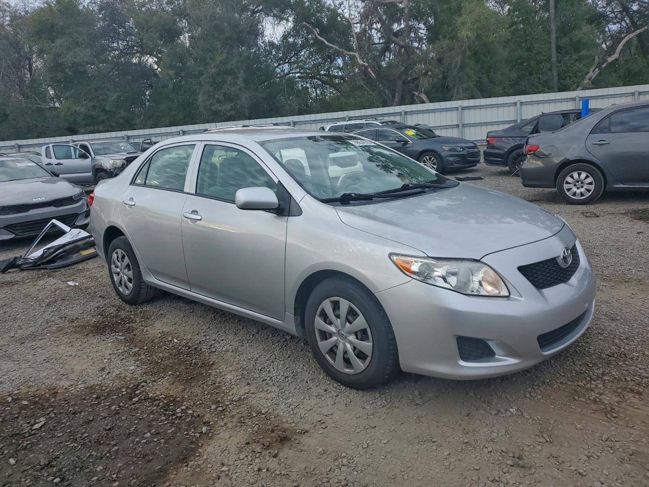 2010 TOYOTA COROLLA BASE photo 4