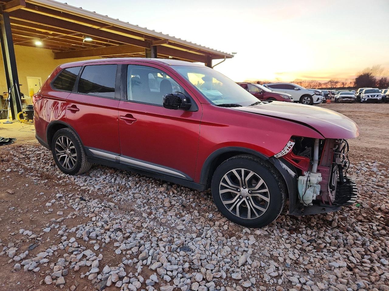 2018 MITSUBISHI OUTLANDER ES photo 4