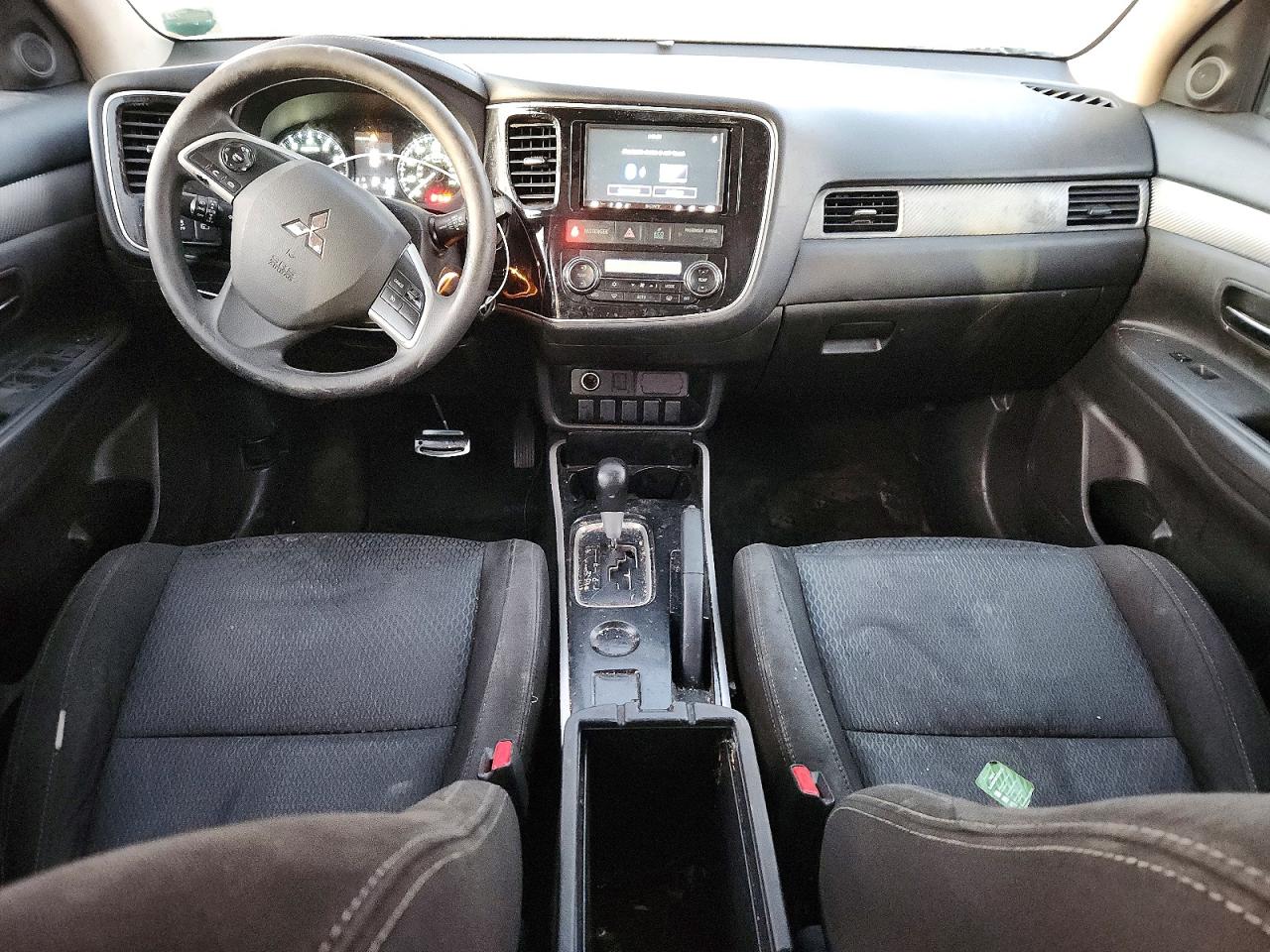 2018 MITSUBISHI OUTLANDER ES photo 8