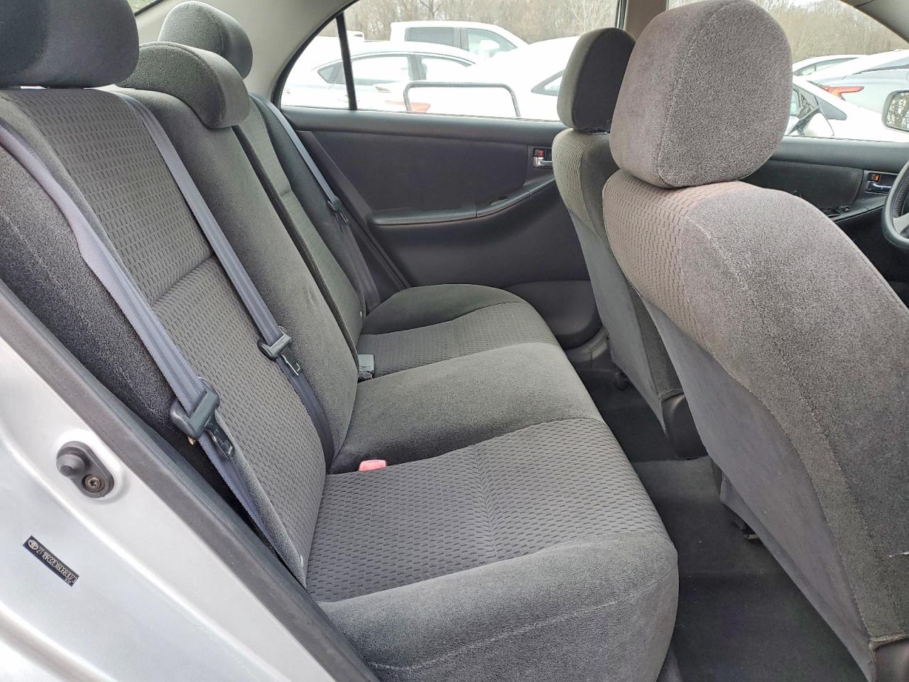 2006 TOYOTA COROLLA CE photo 10
