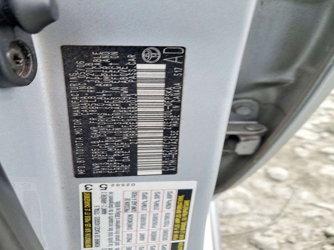 2006 TOYOTA COROLLA CE photo 12