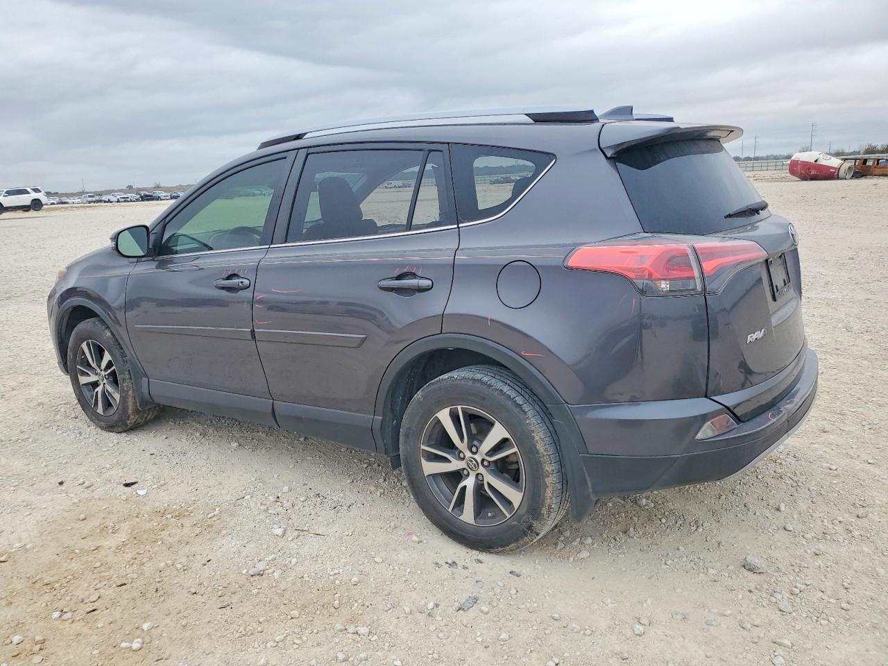 2018 TOYOTA RAV4 ADVENTURE photo 2