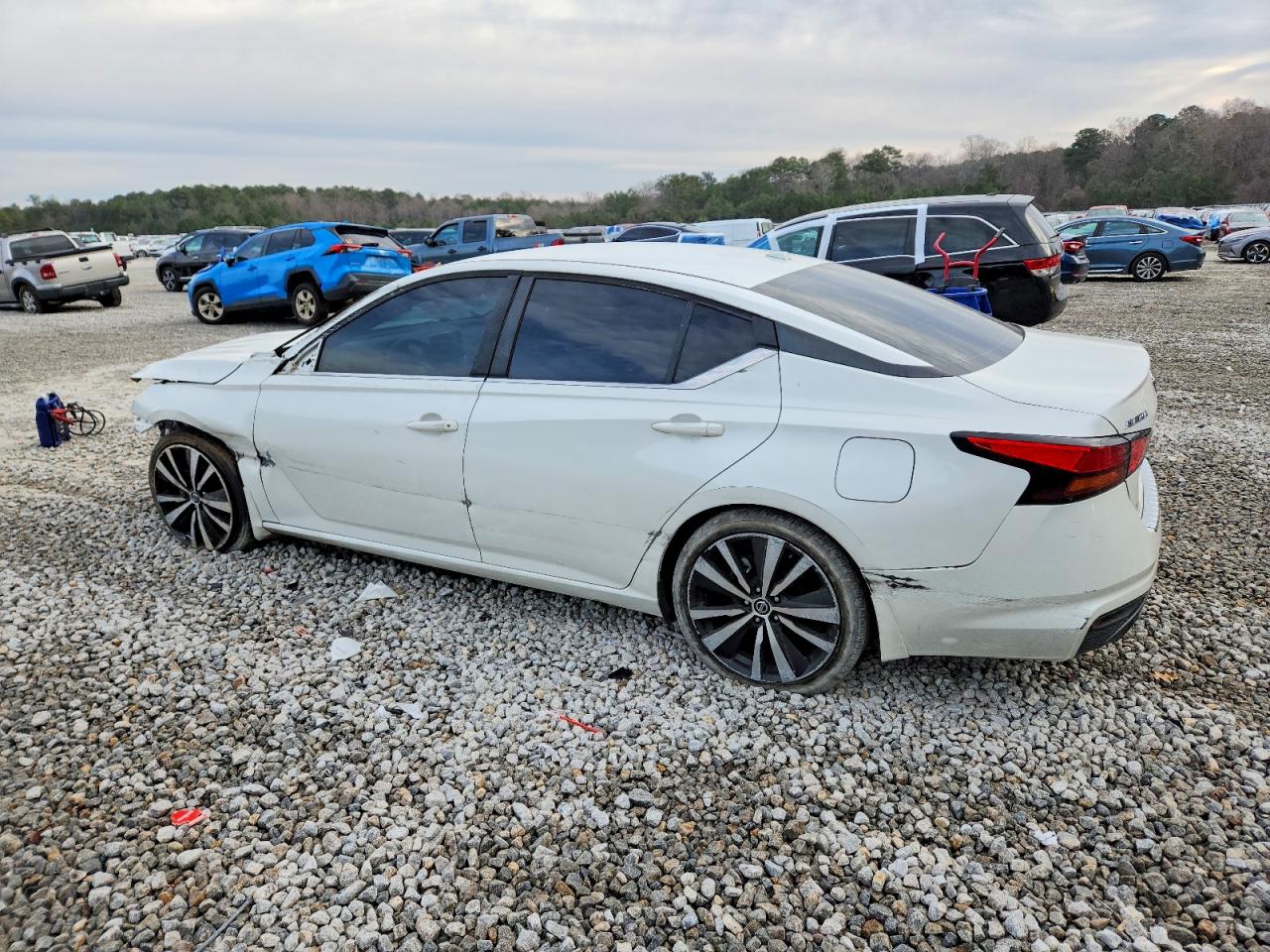2019 NISSAN ALTIMA SR photo 2