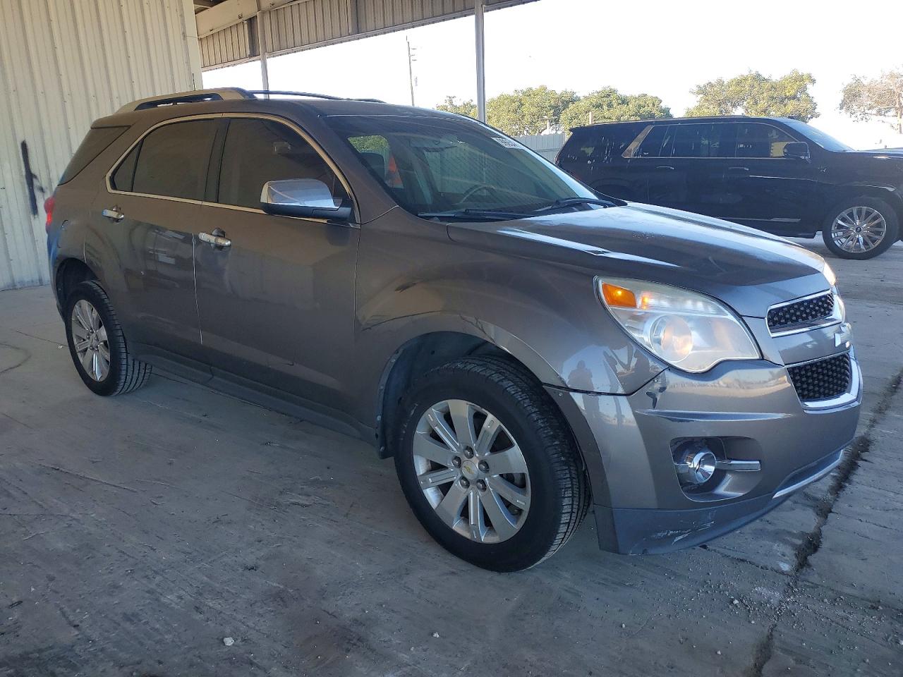 2010 CHEVROLET EQUINOX LTZ photo 4
