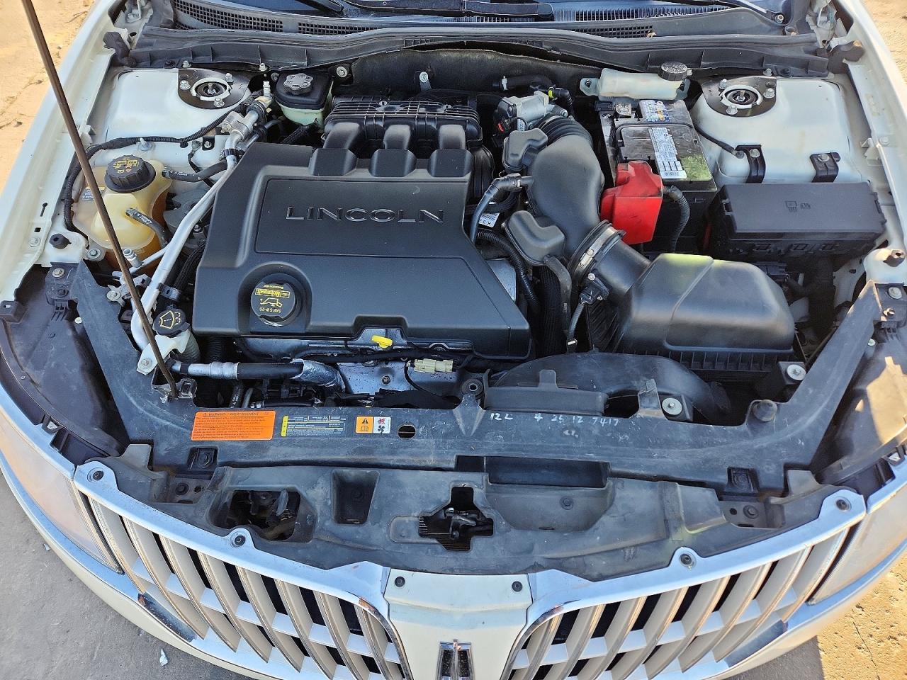 2012 LINCOLN MKZ photo 11
