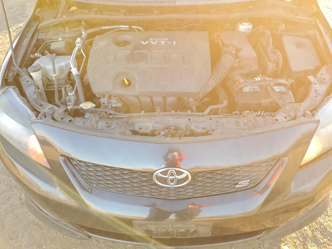 2010 TOYOTA COROLLA photo 11