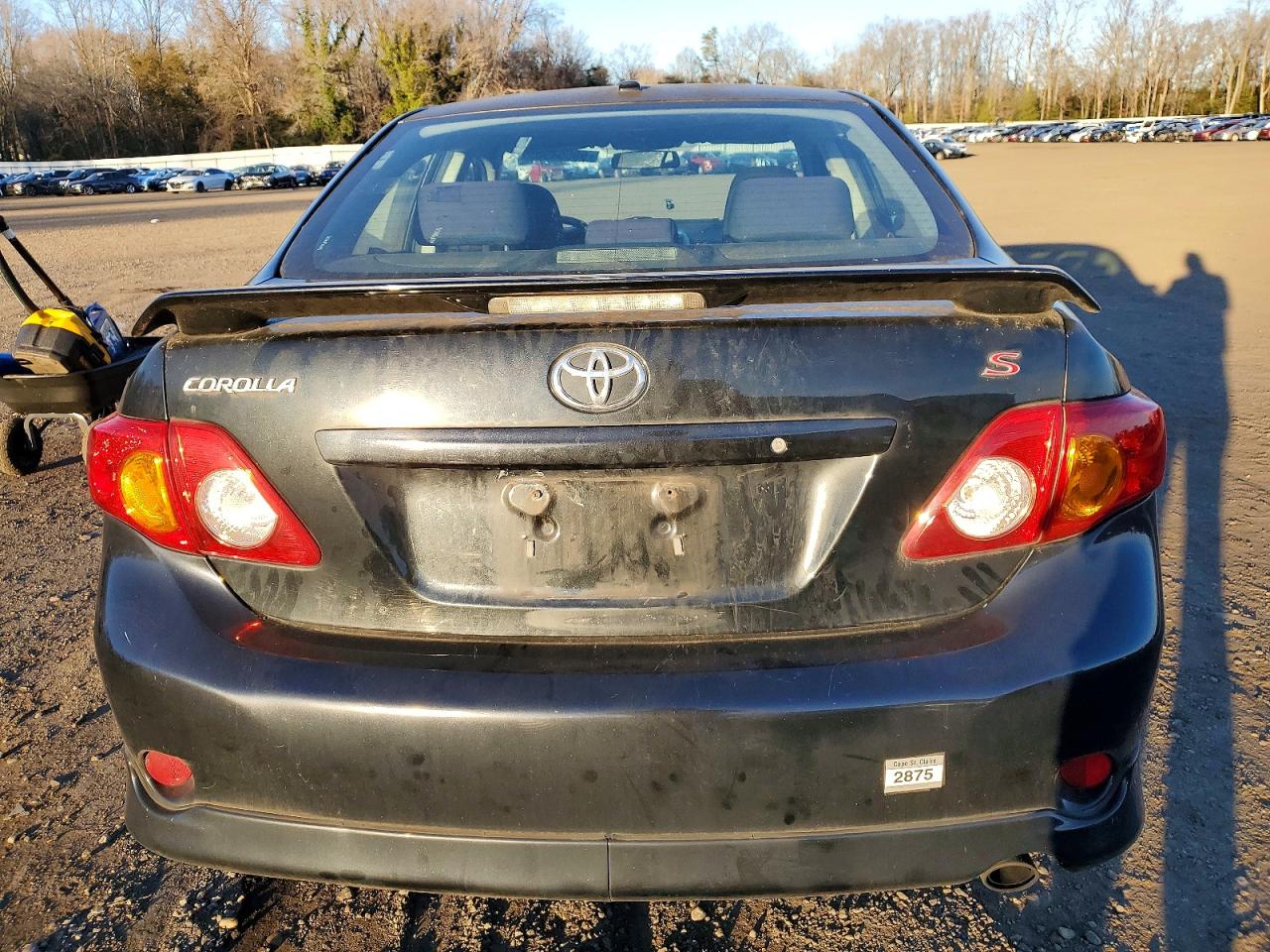 2010 TOYOTA COROLLA photo 6