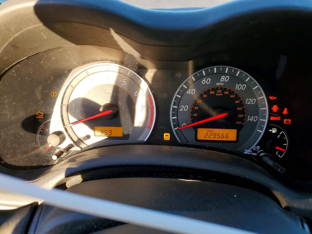 2010 TOYOTA COROLLA photo 9