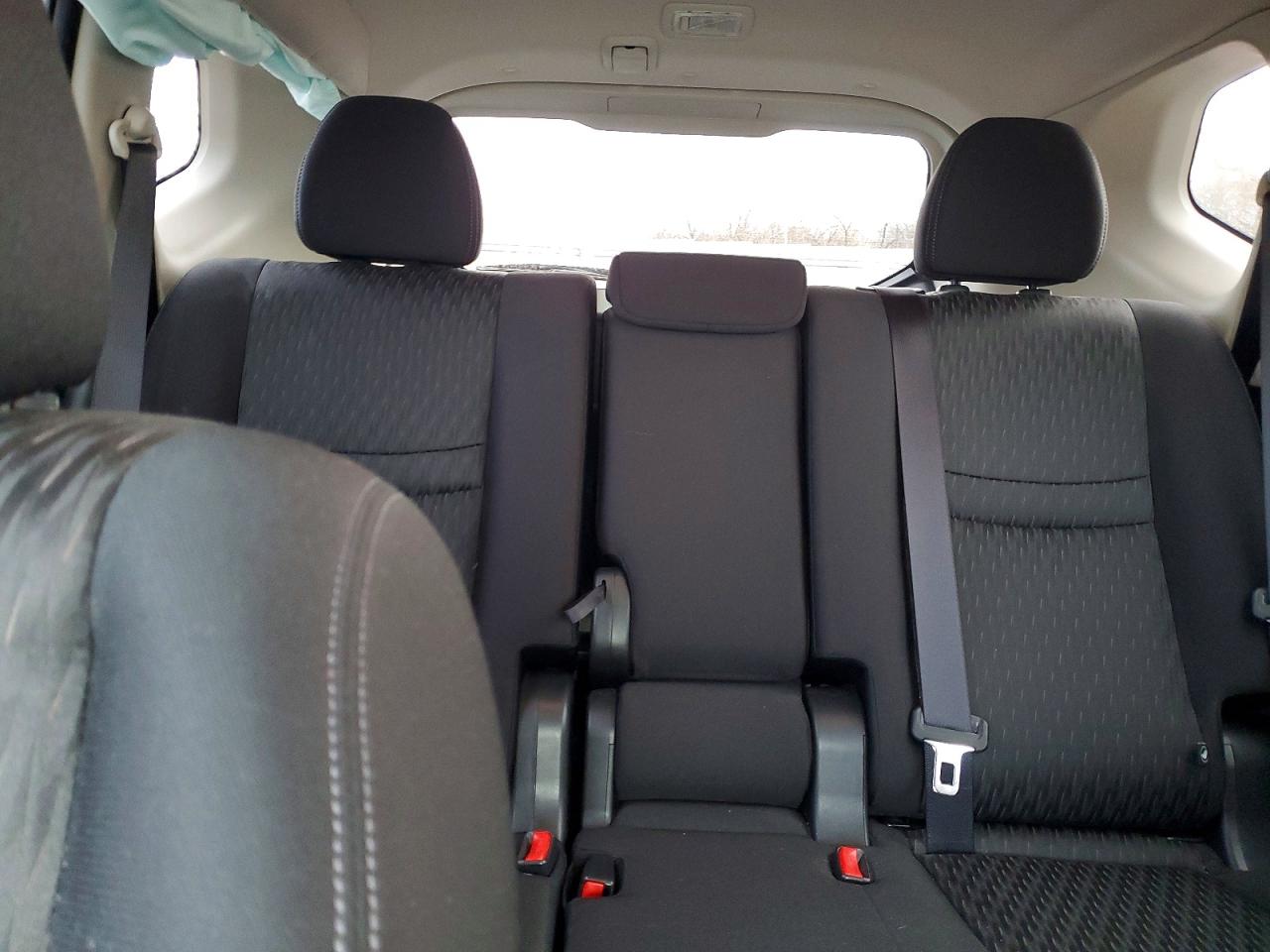 2019 NISSAN ROGUE S photo 10