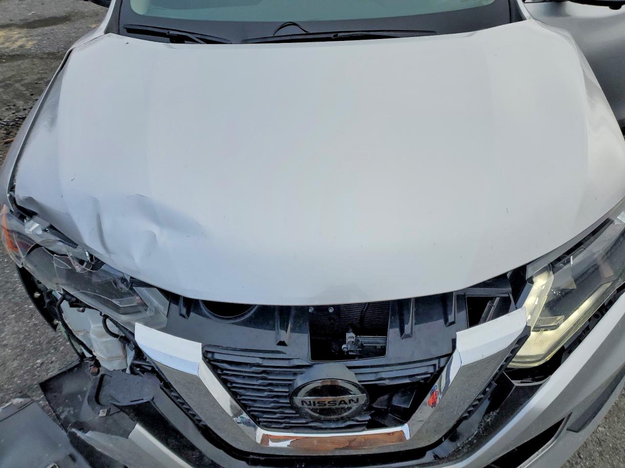 2019 NISSAN ROGUE S photo 12