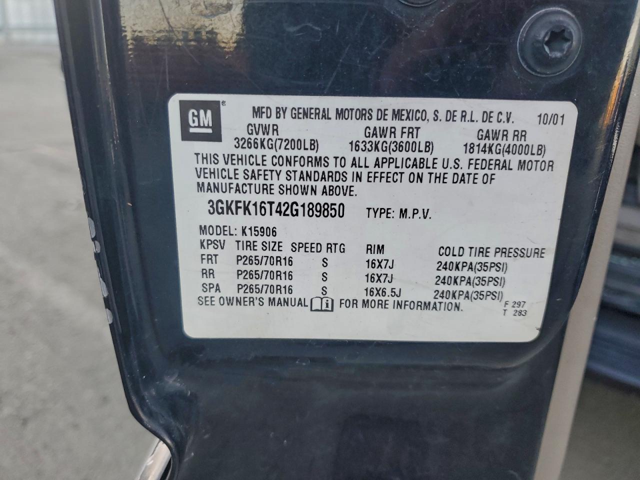 2002 GMC YUKON XL K1500 photo 12