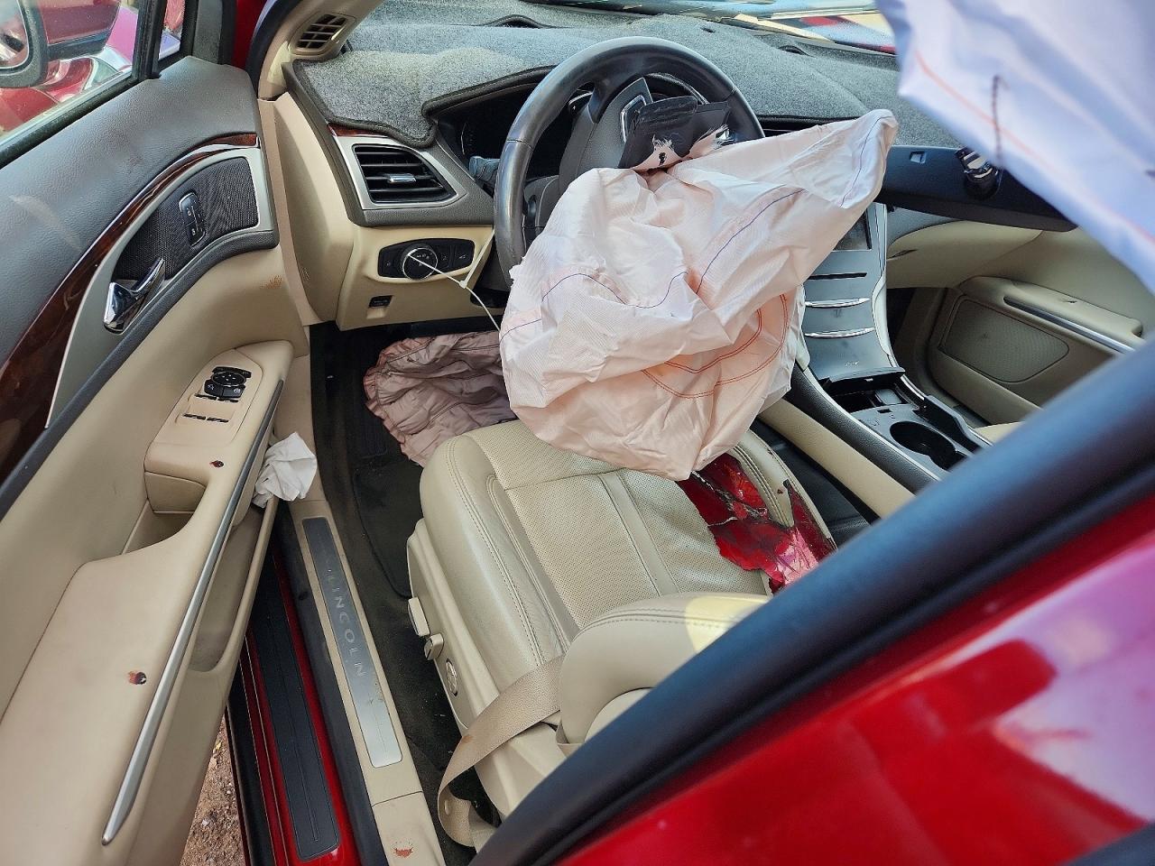 2016 LINCOLN MKZ photo 15