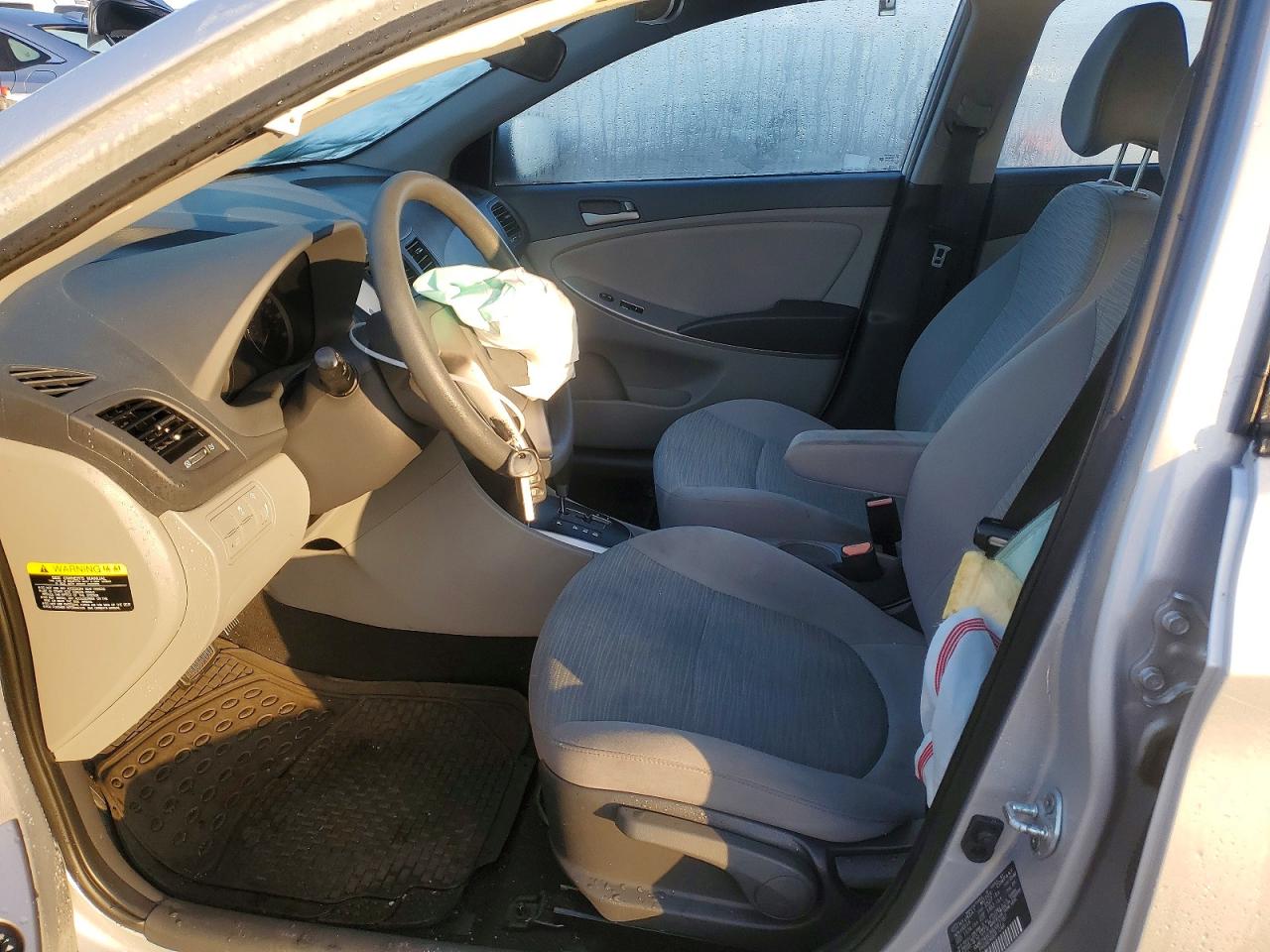 2016 HYUNDAI ACCENT SE photo 7