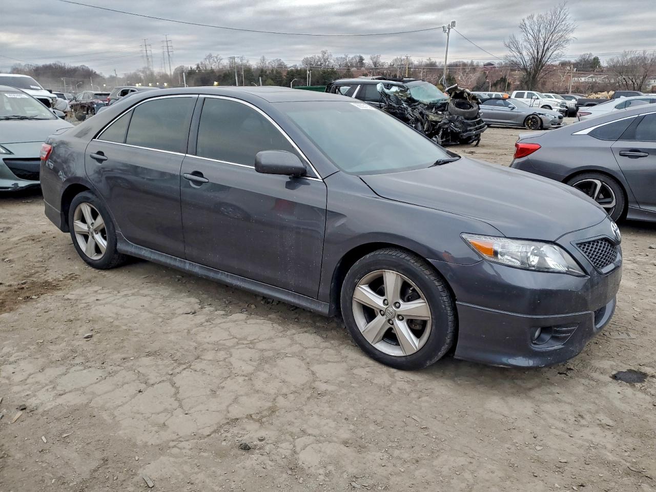 2011 TOYOTA CAMRY BASE photo 4
