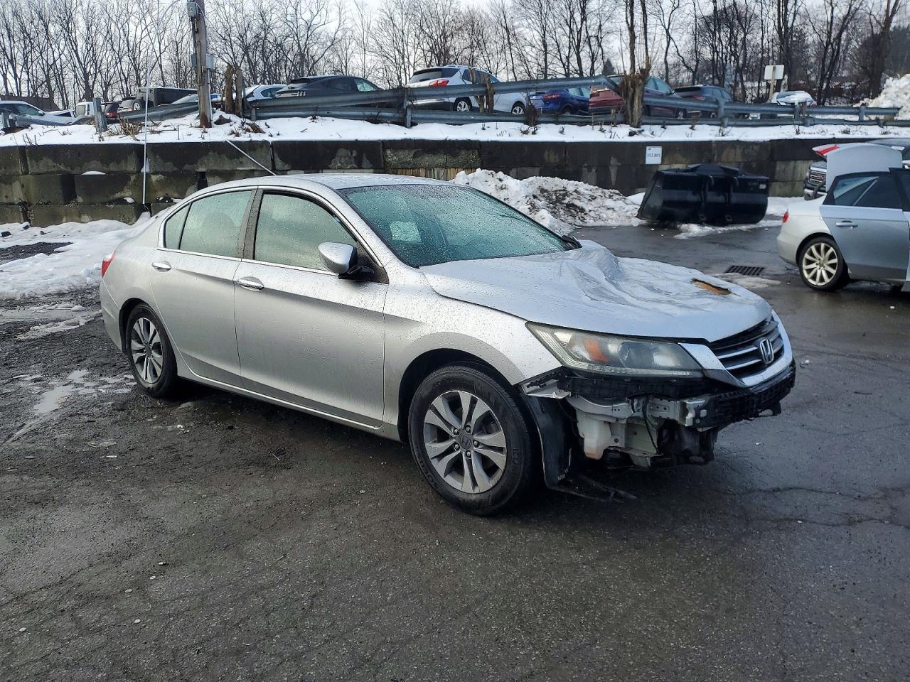 2013 HONDA ACCORD LX photo 4