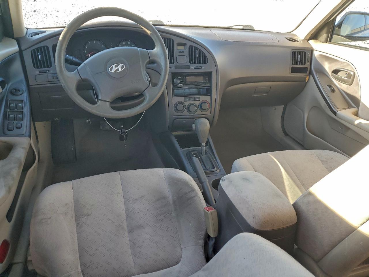 2005 HYUNDAI ELANTRA GLS photo 8