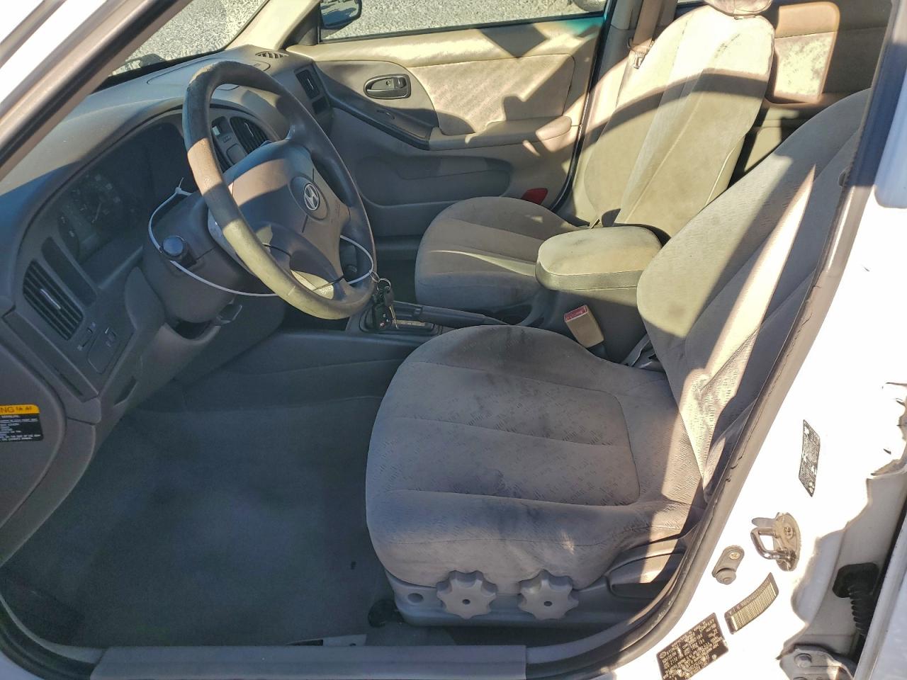 2005 HYUNDAI ELANTRA GLS photo 7
