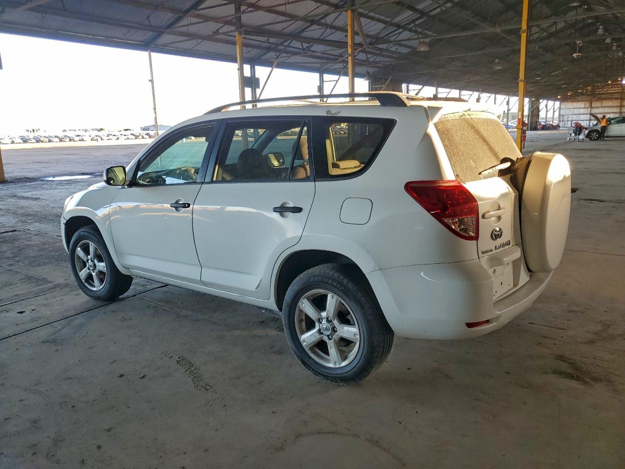 2008 TOYOTA RAV4 photo 2