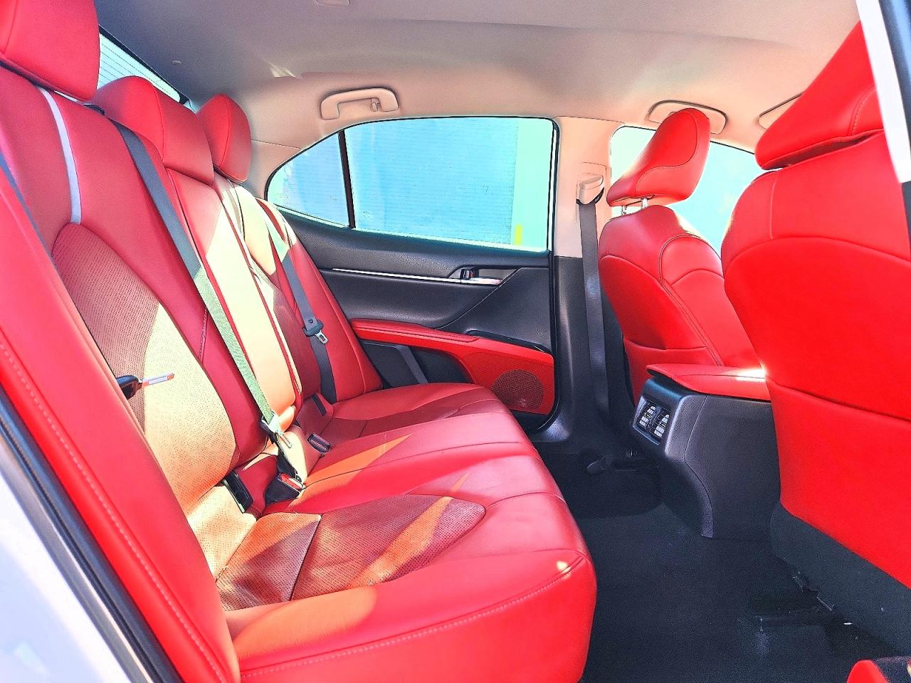 2020 TOYOTA CAMRY XSE photo 10
