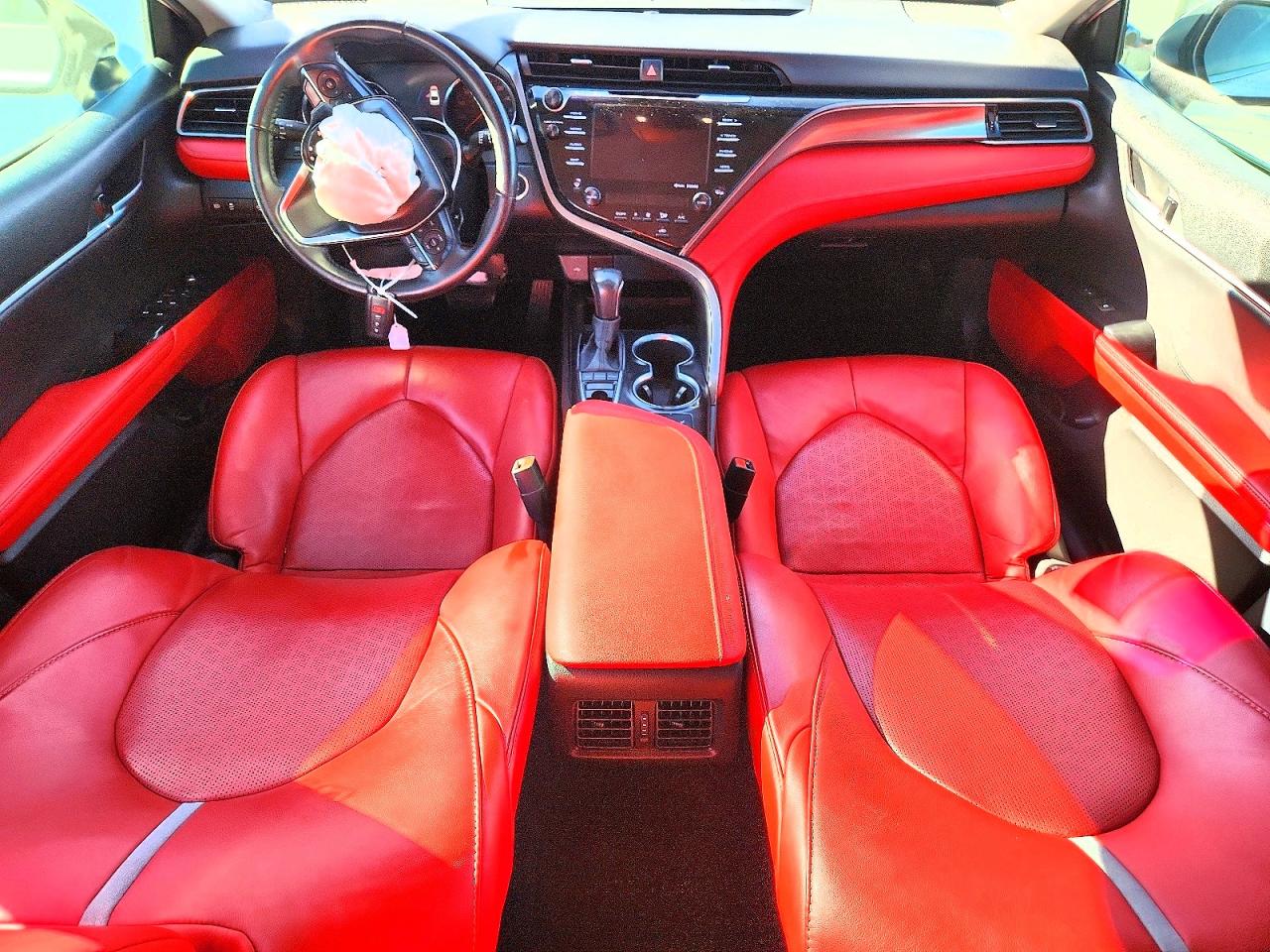 2020 TOYOTA CAMRY XSE photo 8