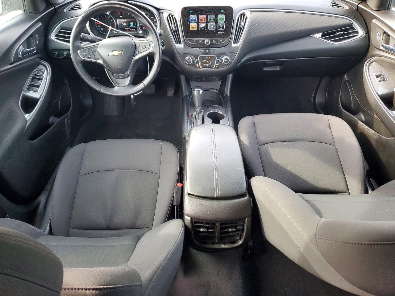 2018 CHEVROLET MALIBU LT photo 8