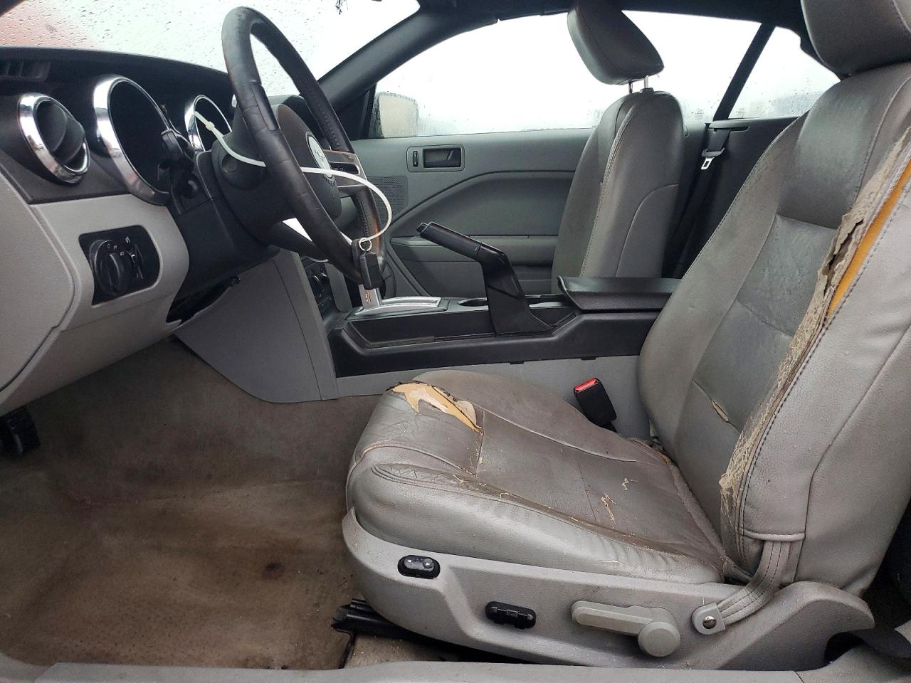 2006 FORD MUSTANG photo 7