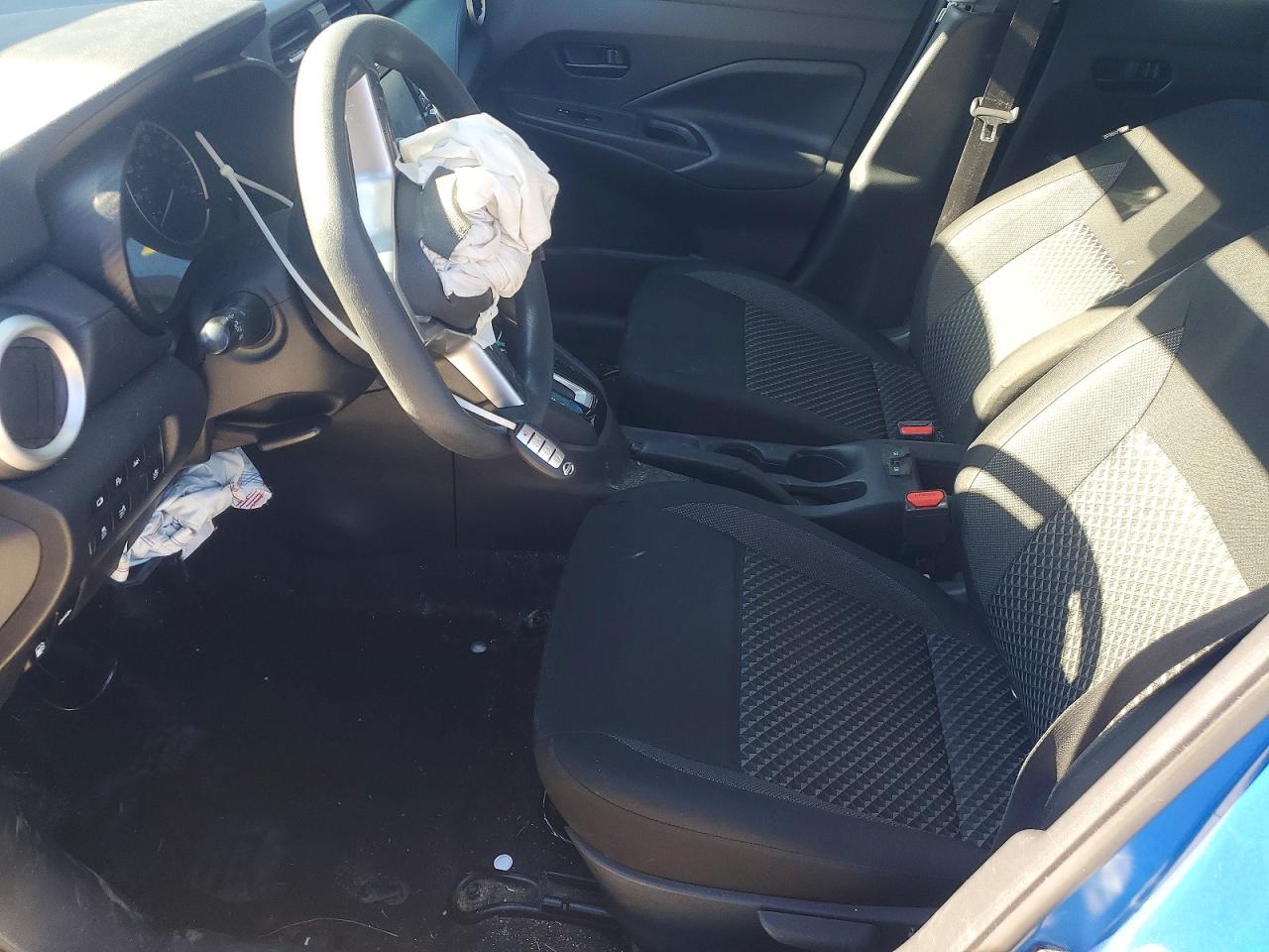 2020 NISSAN VERSA S photo 7