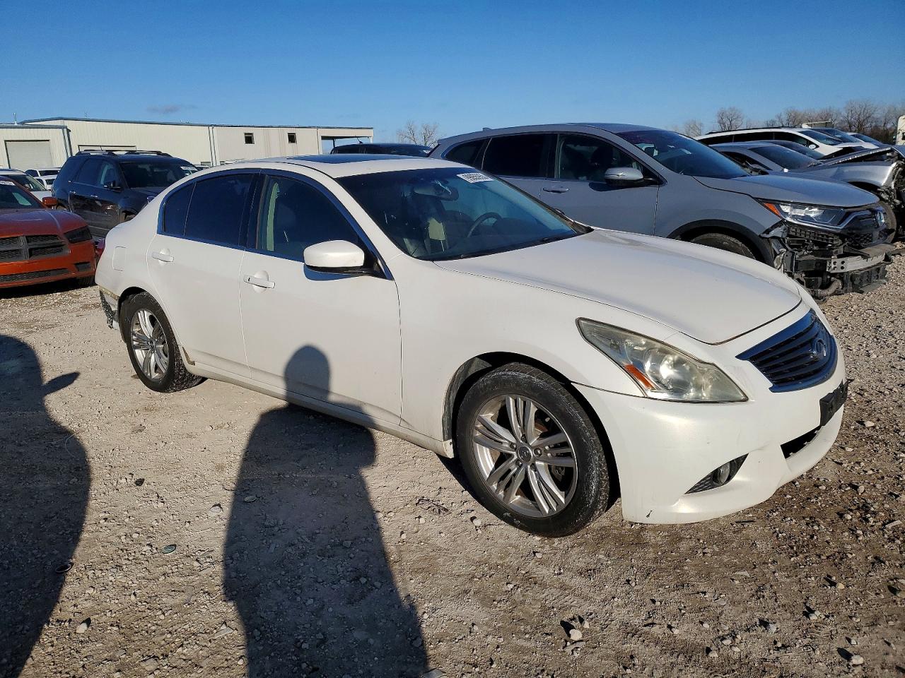 2011 INFINITI G37 photo 4