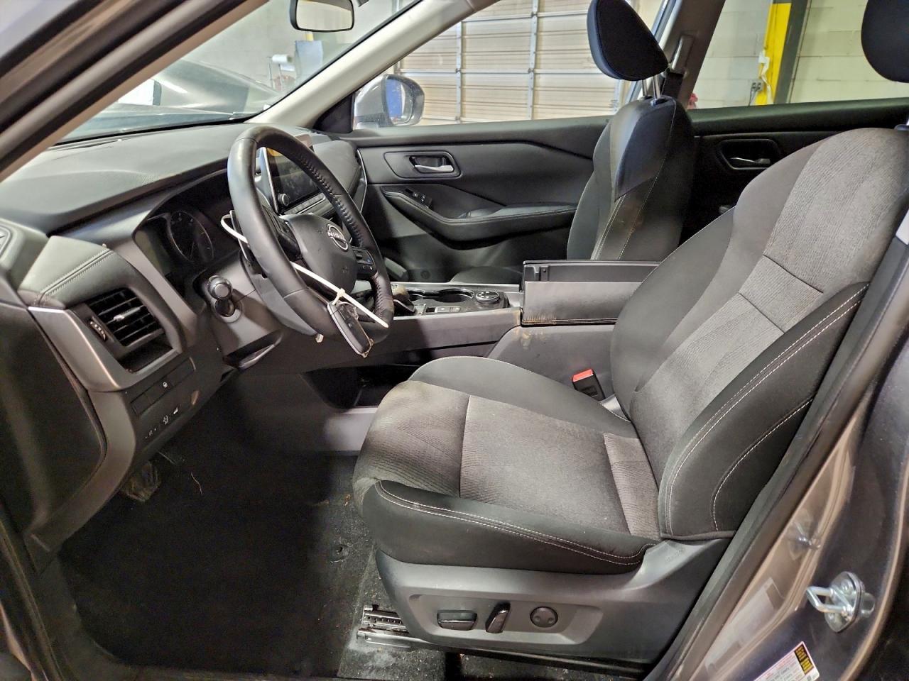 2025 NISSAN ROGUE SV photo 7