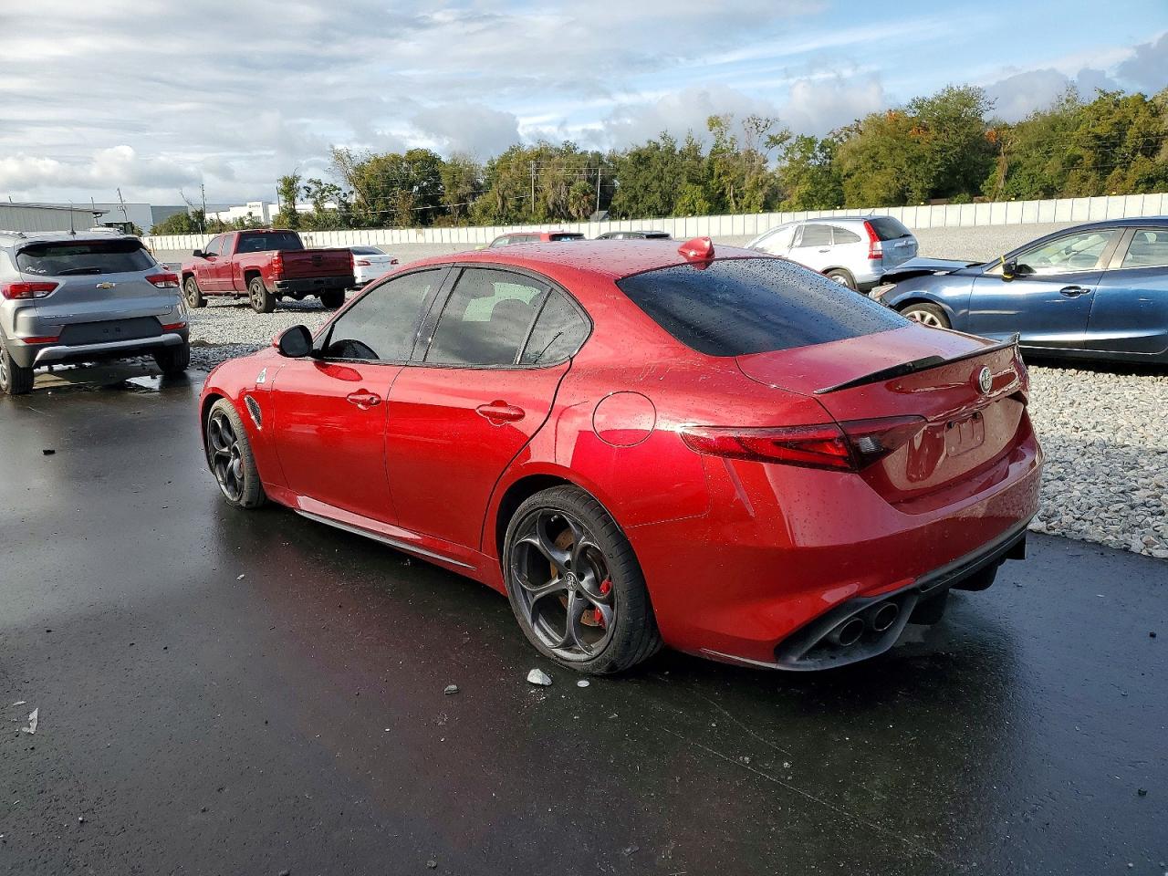 2017 ALFA ROMEO GIULIA QUADRIFOGLIO photo 2