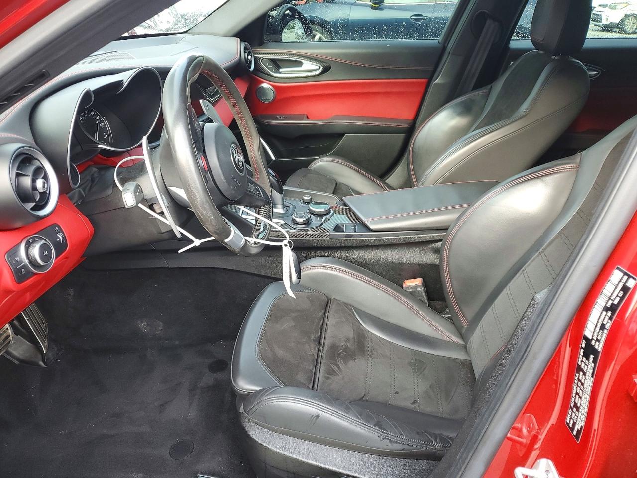 2017 ALFA ROMEO GIULIA QUADRIFOGLIO photo 7