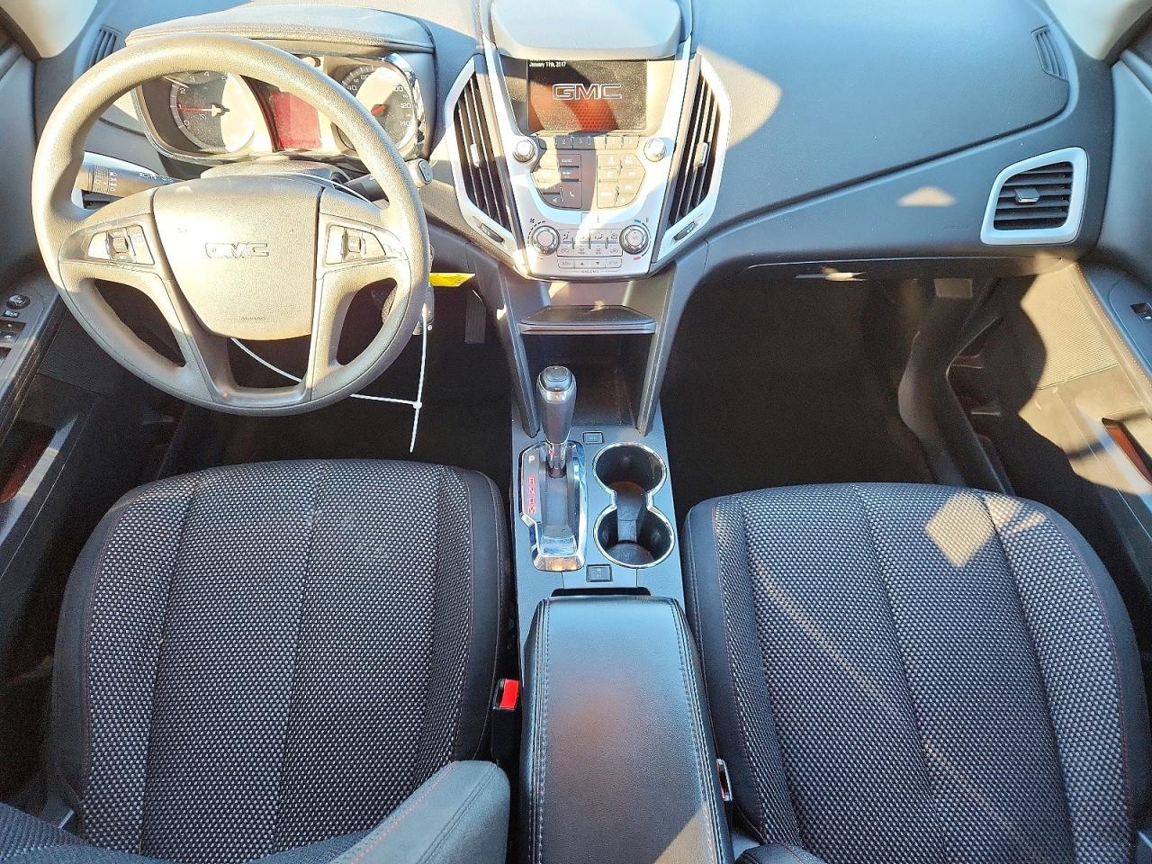 2017 GMC TERRAIN SLE photo 8