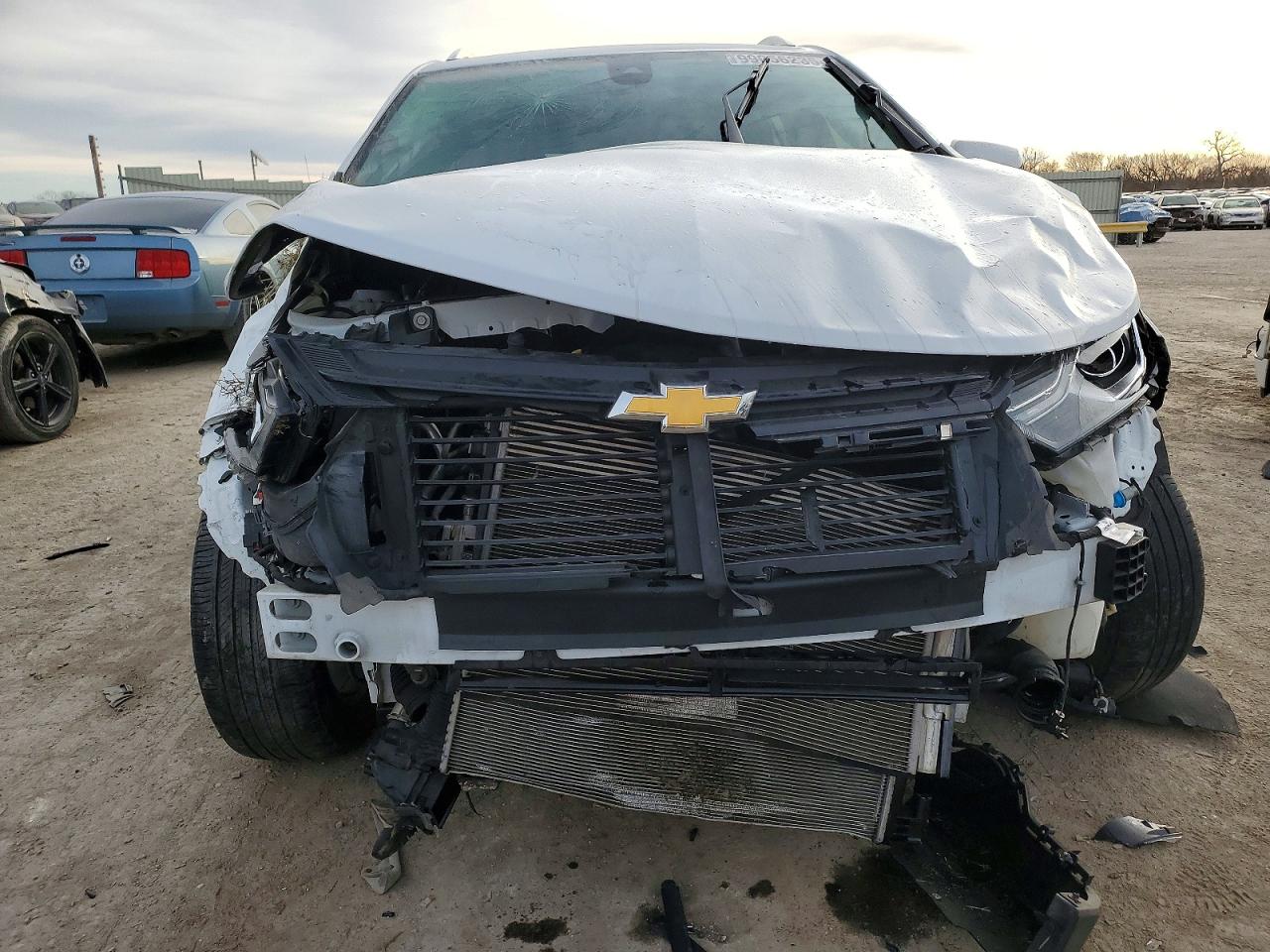 2020 CHEVROLET EQUINOX LT photo 5