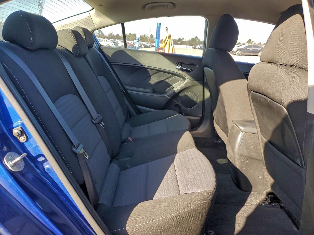 2017 KIA FORTE LX photo 10