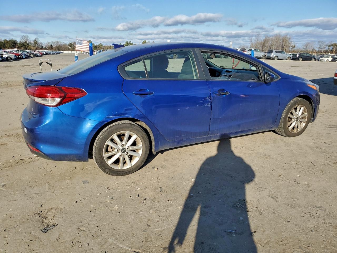 2017 KIA FORTE LX photo 3