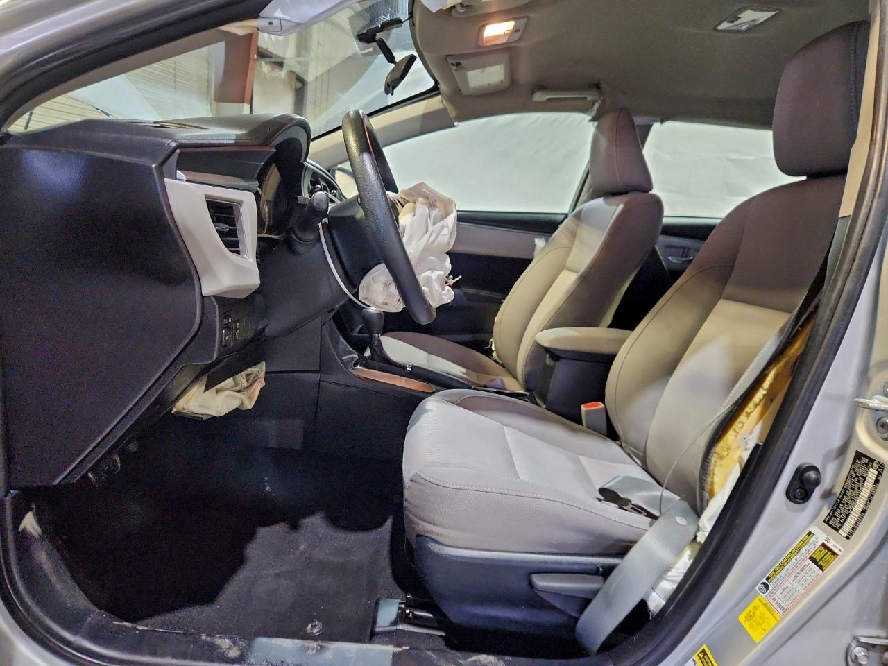2015 TOYOTA COROLLA L photo 7